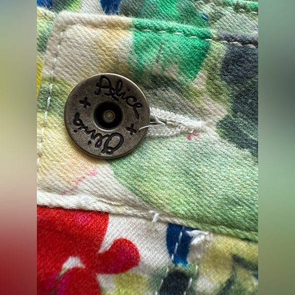 Alice + Olivia floral Primary Petal white skinny jeans cotton blend Size 4 - Picture 9 of 15